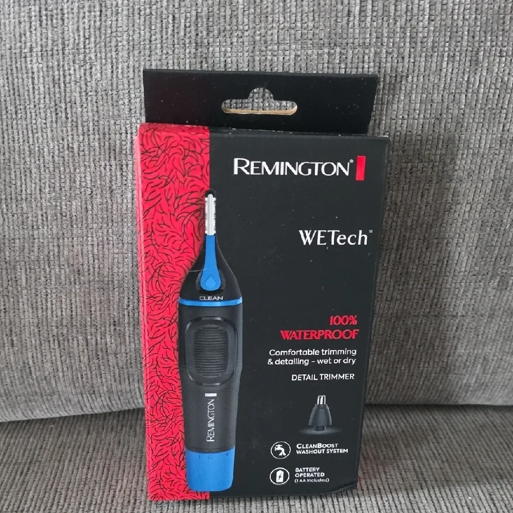 Remington WE Tech Black and Blue Detail Trimmer, Waterproof, New, Battery Inc.
